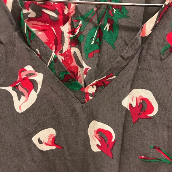 Joie Suela Silk Rose Print Blouse Small Gray flowers top shirt - Picture 4 of 8